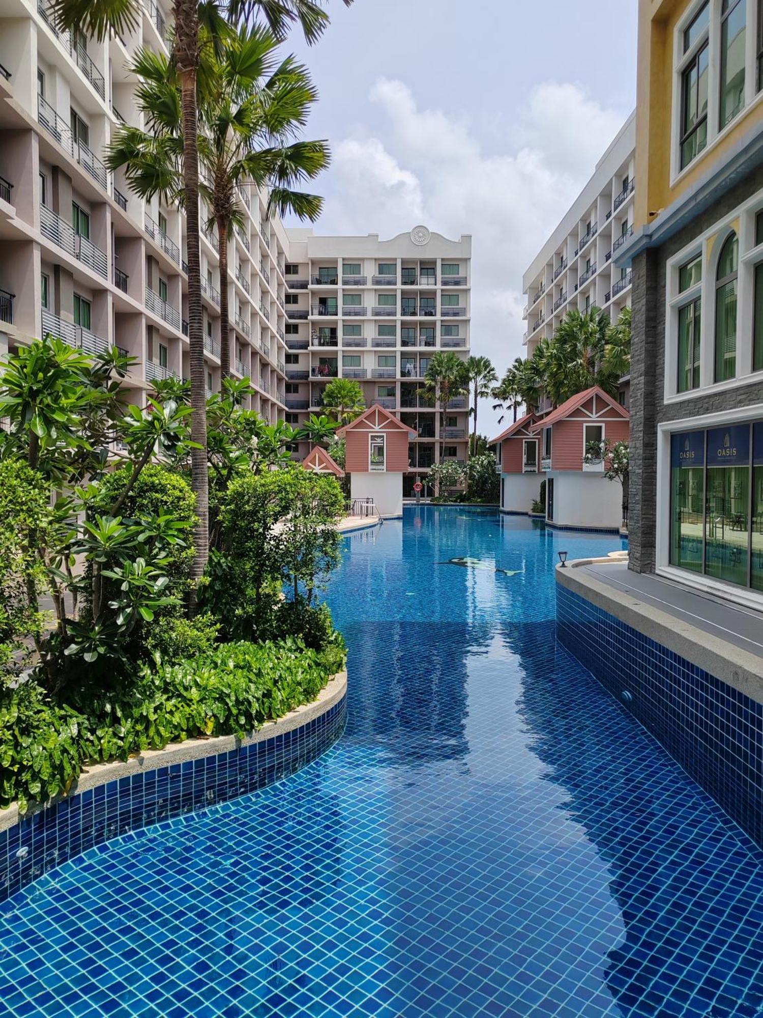 1 Bedroom Arcadia Continental
